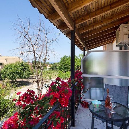 Irini Apartments And Studios Agios Gordios  Exterior photo