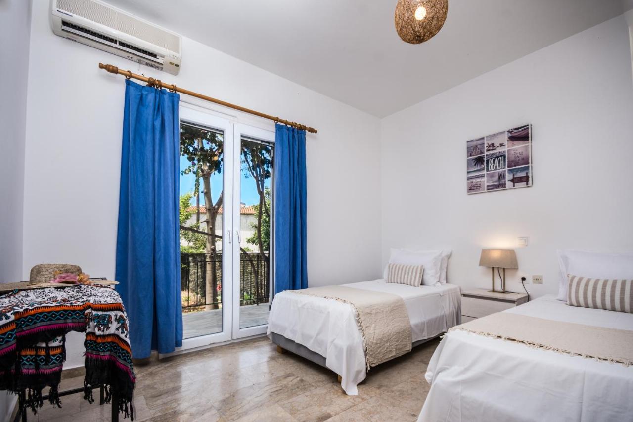 Irini Apartments And Studios Agios Gordios  Exterior photo