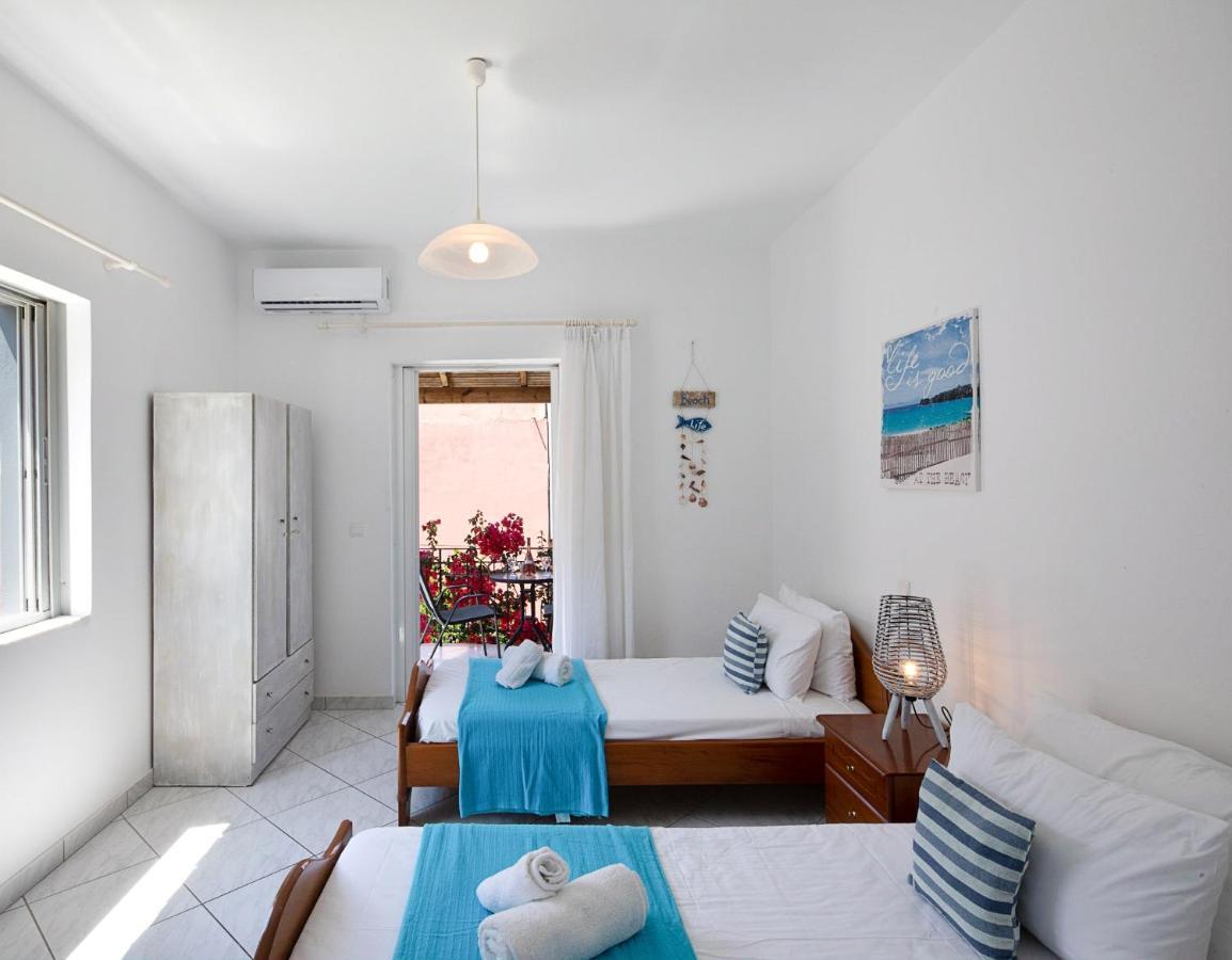 Irini Apartments And Studios Agios Gordios  Exterior photo